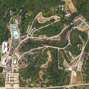 D'Leonor Inland Resort & Adventure Park